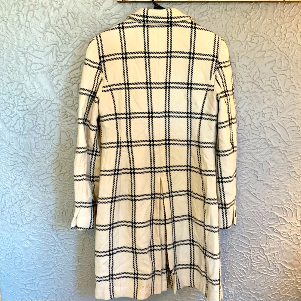 LOFT Jacket - Picture 2 of 10